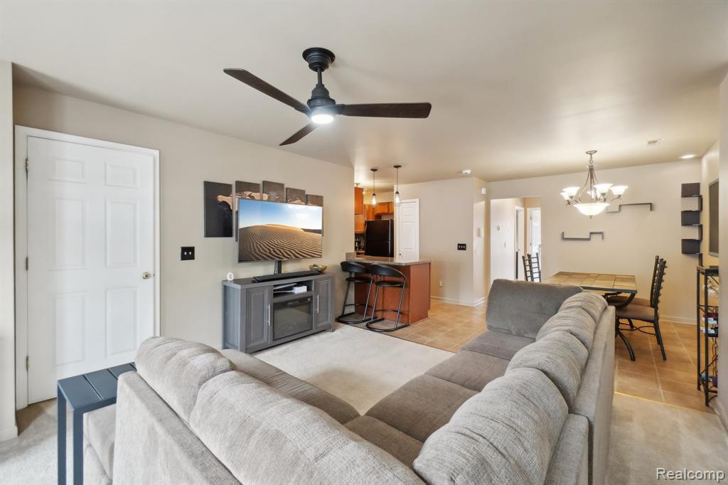 53128 E PROVIDENCE Drive, Shelby Twp, MI 48316 — Photo 6