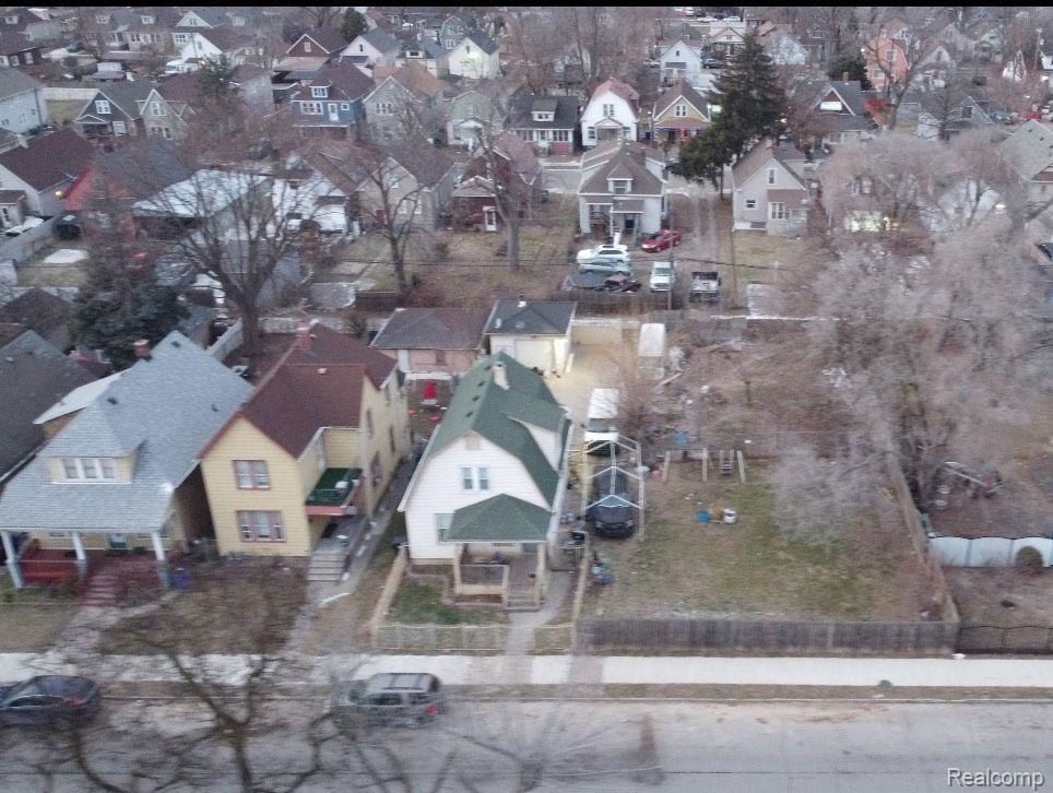 8774 CHAMBERLAIN Street, Detroit, MI 48209 — Photo 2