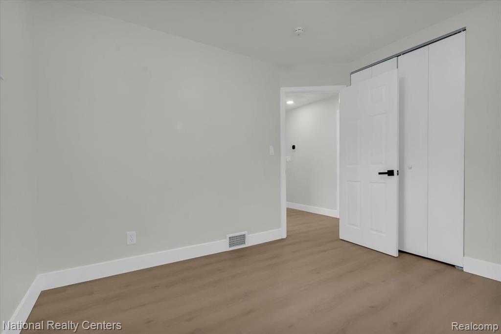 9020 Leverne, Redford, MI 48239 — Photo 19