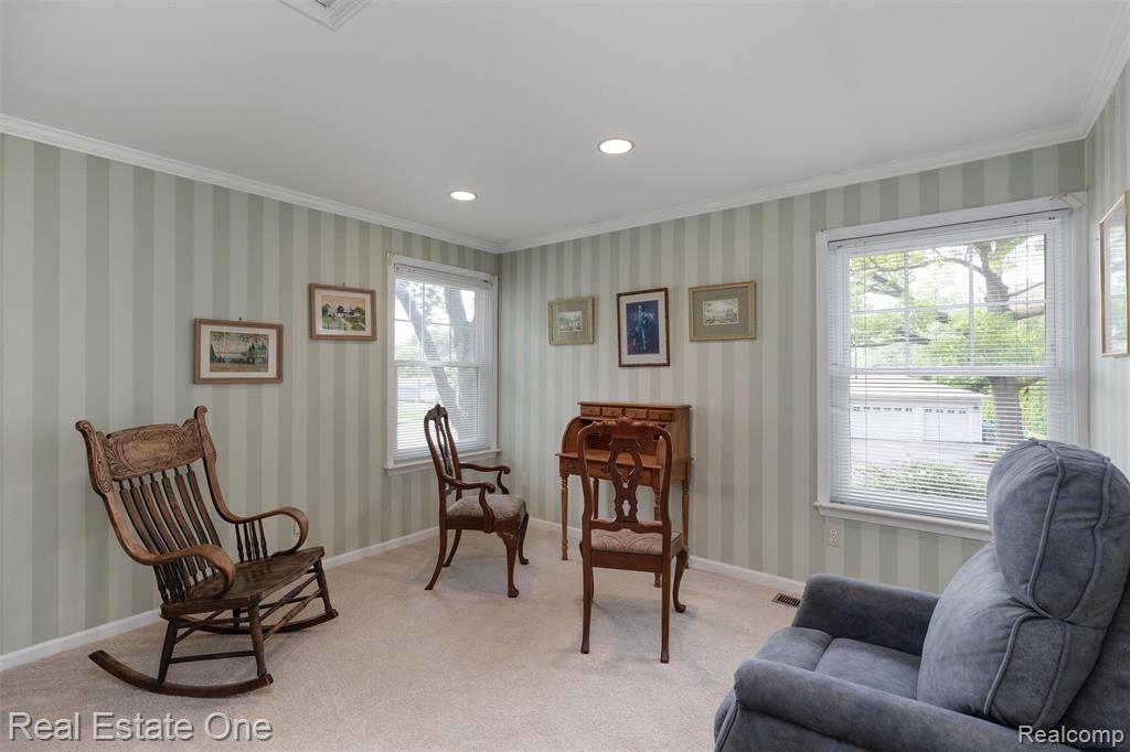 1045 Clara Street, Commerce Twp, MI 48390 — Photo 21