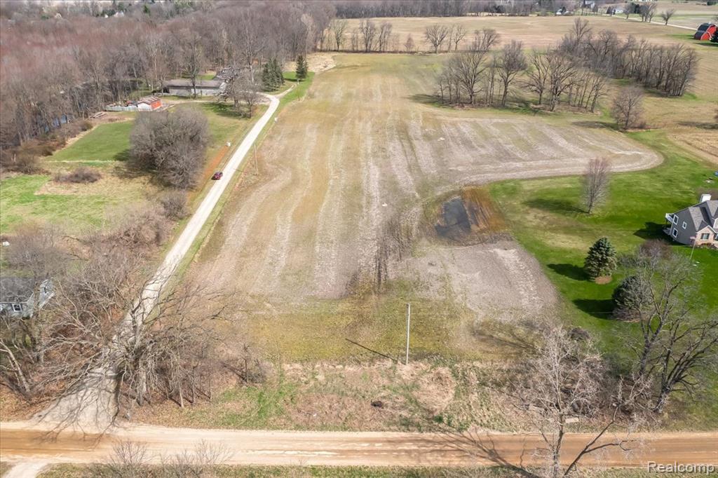 N Schrepfer Road, Howell, MI 48855 — Photo 3