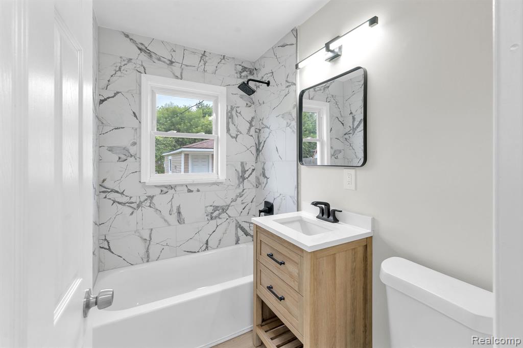 6530 Madison Street, Taylor, MI 48180 — Photo 14
