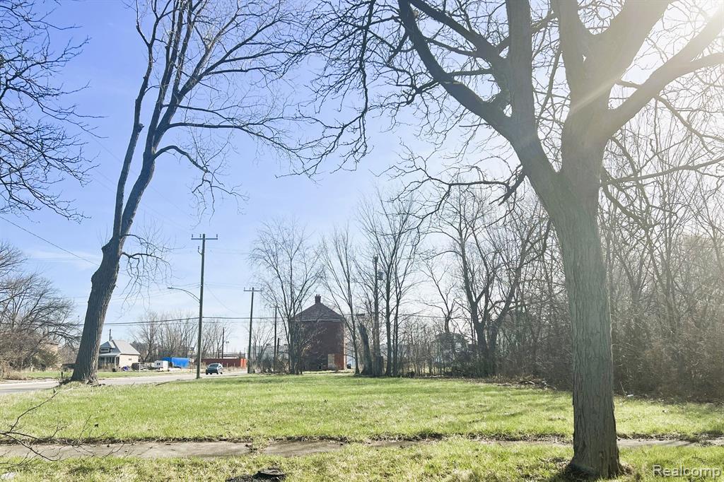 5976 WABASH Street, Detroit, MI 48208