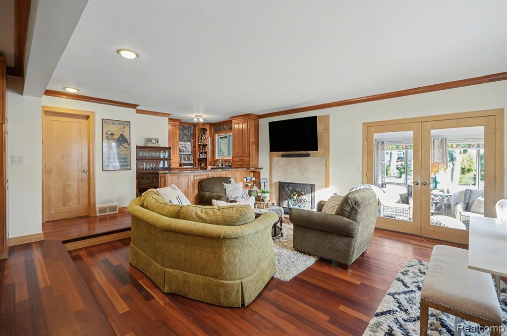 6622 Houghten Drive, Troy, MI 48098 — Photo 16