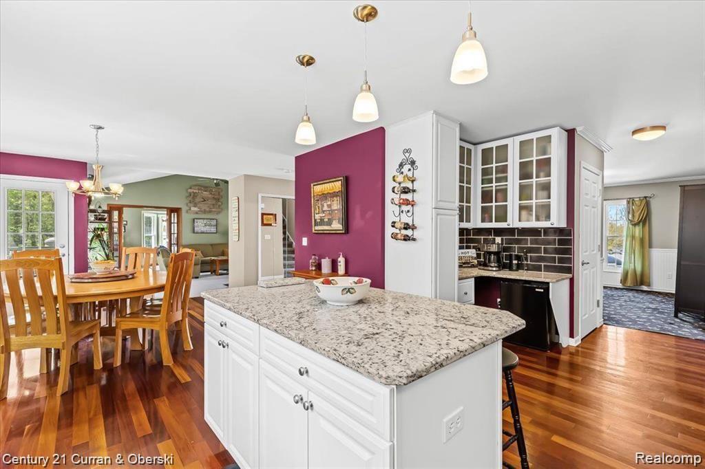 9810 GOLDFINCH Court, Saline, MI 48176 — Photo 12