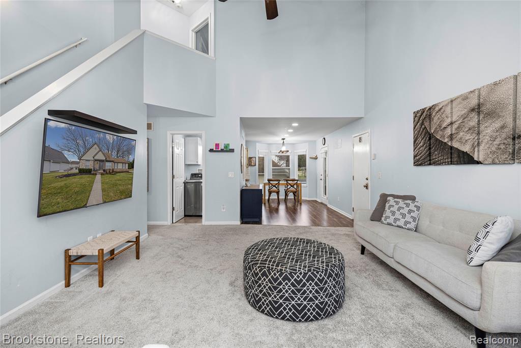 510 Woodland Hills Drive, Walled Lake, MI 48390 — Photo 12