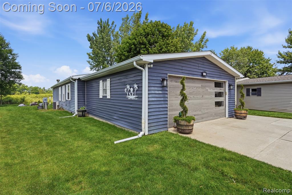 865 Beach Buggy Lane, Linden, MI 48451 — Photo 2