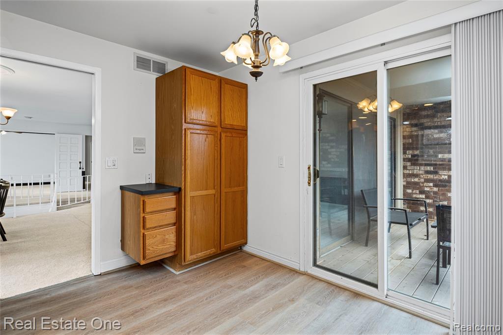 4320 Knightsbridge Lane, West Bloomfield, MI 48323 — Photo 29