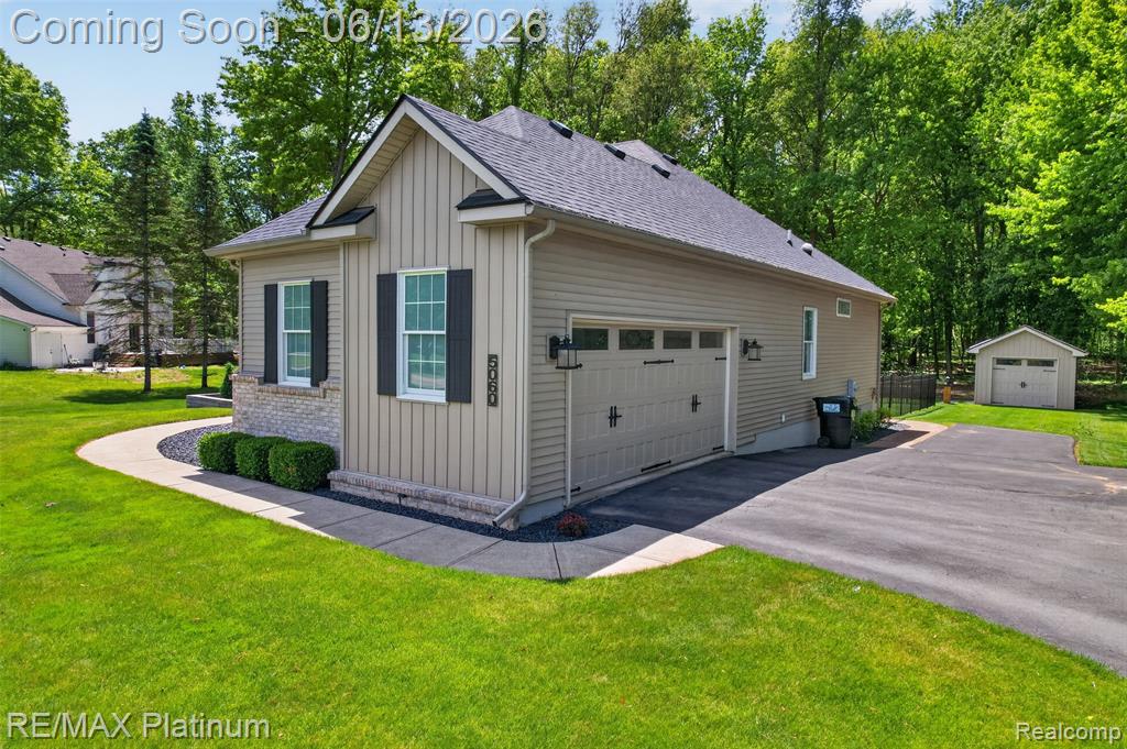 5060 Yax Pointe Drive, Howell, MI 48843 — Photo 45