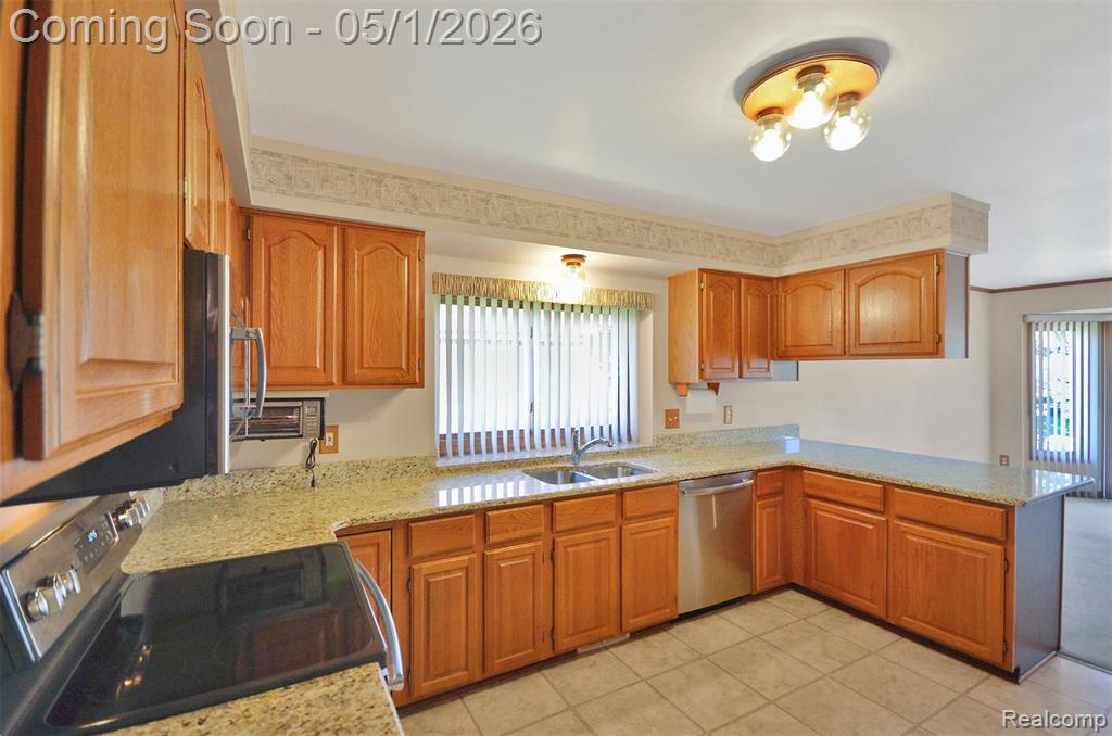 52598 Bordeaux Way, Shelby Twp, MI 48315 — Photo 16