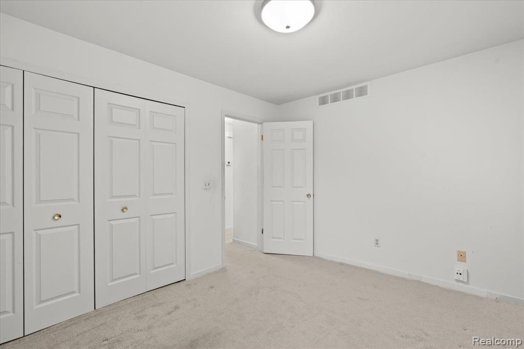 6798 Andiron Court, West Bloomfield, MI — Photo 19