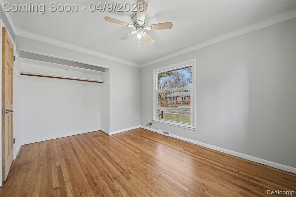 906 Englewood Avenue, Royal Oak, MI 48073 — Photo 17