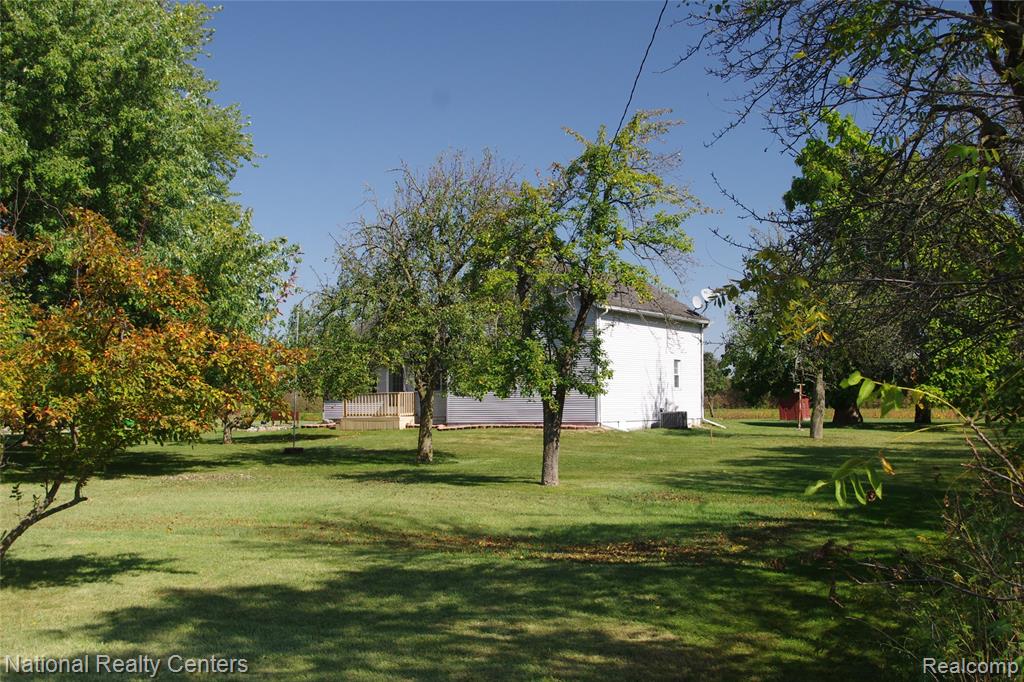 8276 War Road, Newport, MI 48166 — Photo 3