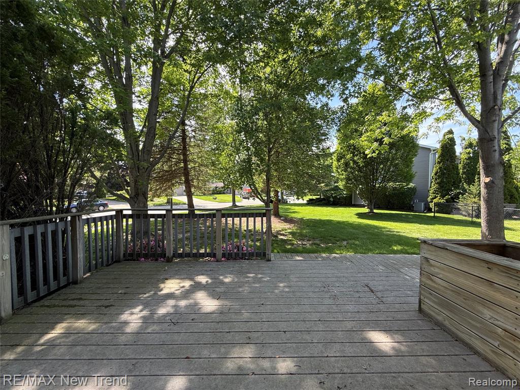 1337 MIDDLEWOOD Drive, Saline, MI 48176 — Photo 18