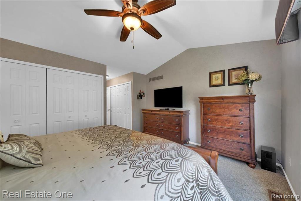 295 WINDING Brook, Commerce Twp, MI 48390 — Photo 19