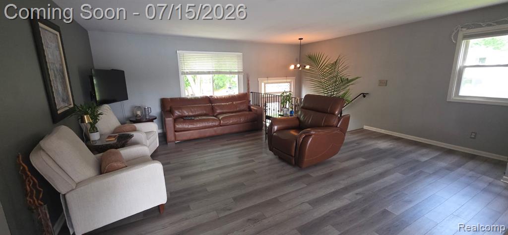 3285 Mapledale Street, Commerce Twp, MI 48382 — Photo 3