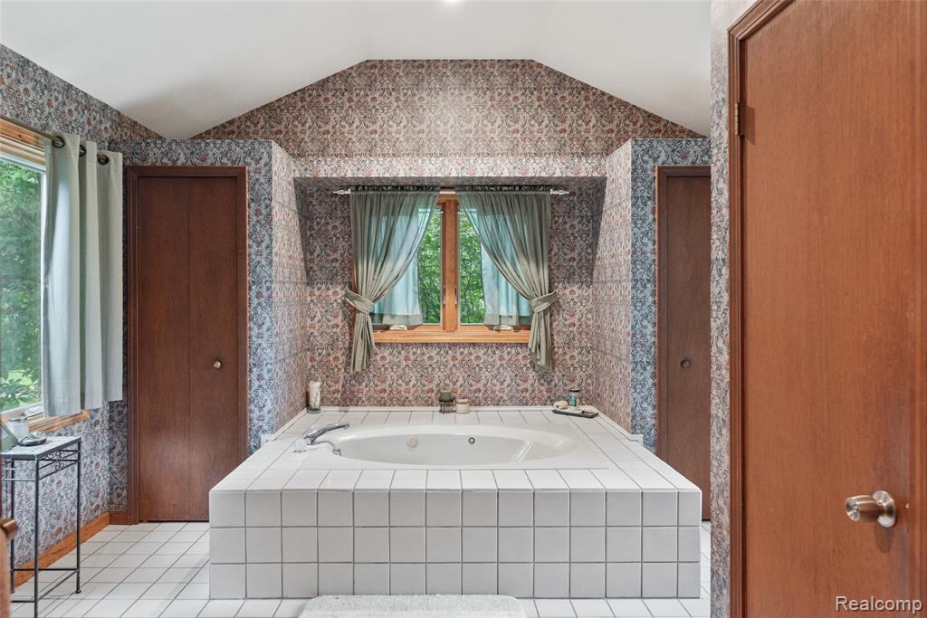 6218 Curtis Road, Plymouth, MI 48170 — Photo 19