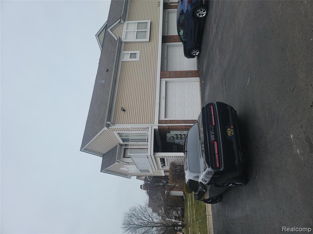 4269 Berkshire Drive, Sterling Heights, MI 48314 — Photo 3