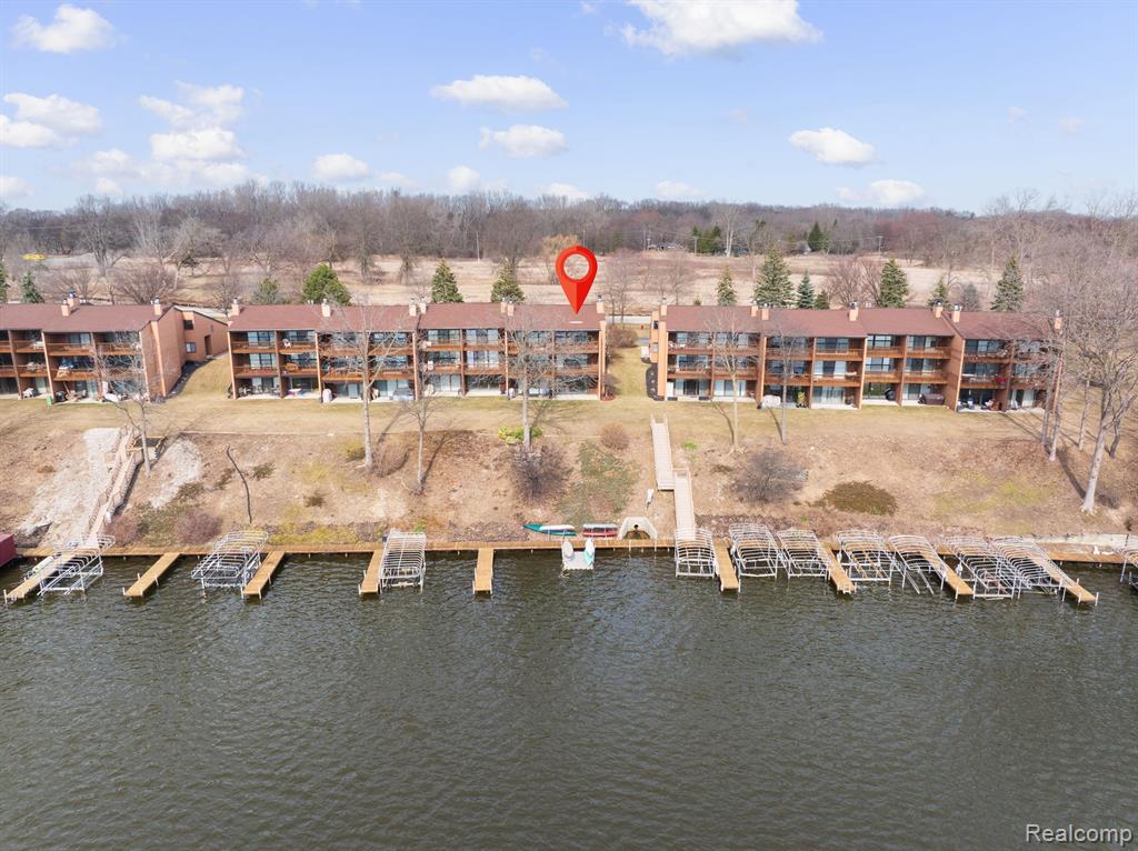 48041 BAYSHORE Drive, Belleville, MI 48111 — Photo 34
