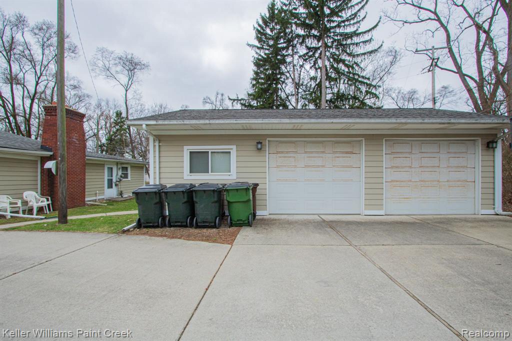 49525 SHELBY Road, Shelby Twp, MI 48317 — Photo 4