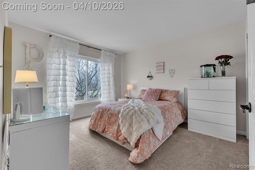 47105 Larchmont Drive, Canton, MI 48187 — Photo 40