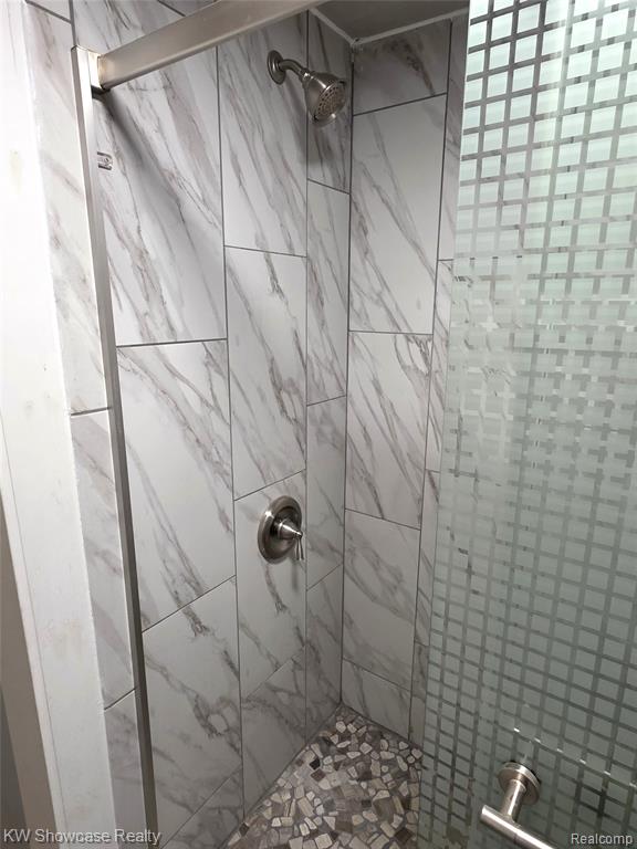 6354 Bennett Lake Road, Fenton, MI 48430 — Photo 30