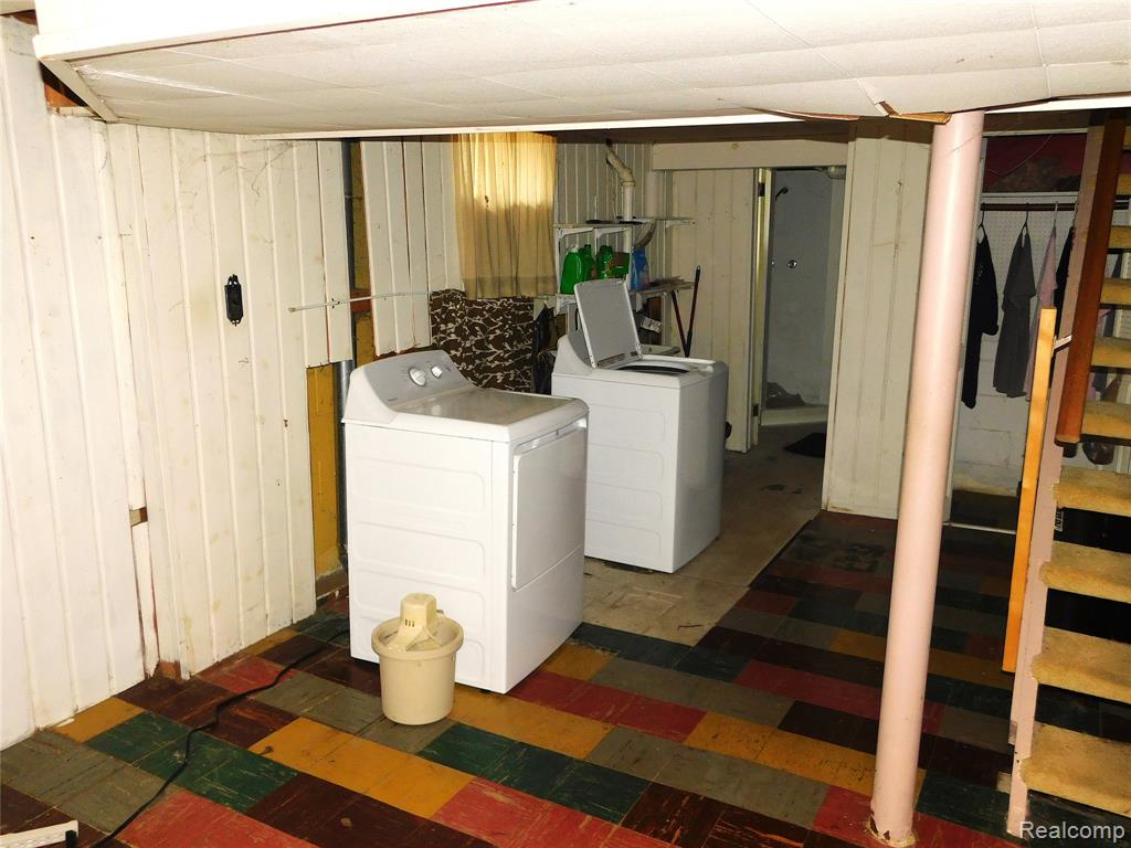 825 Pettibone Avenue, Flint, MI 48507 — Photo 24