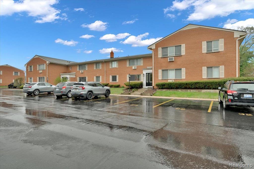 803 PLATE Street, 102, Rochester, MI 48307 — Photo 12