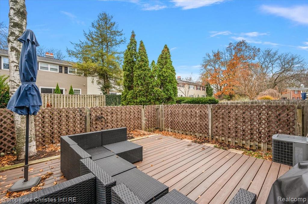 41327 Lagoon Court, Northville, MI 48167 — Photo 40