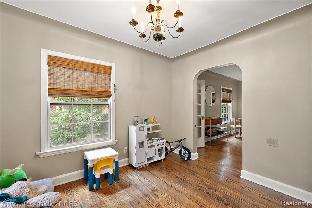 13356 Balfour Avenue, Huntington Woods, MI — Photo 15