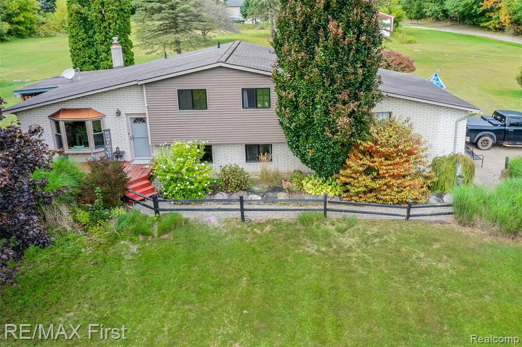 456 Loris Lane, Oxford, MI 48371 — Photo 2