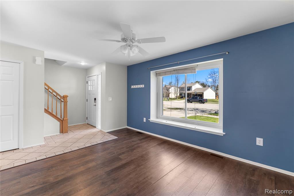 503 Thornehill Trail, Oxford, MI 48371 — Photo 9
