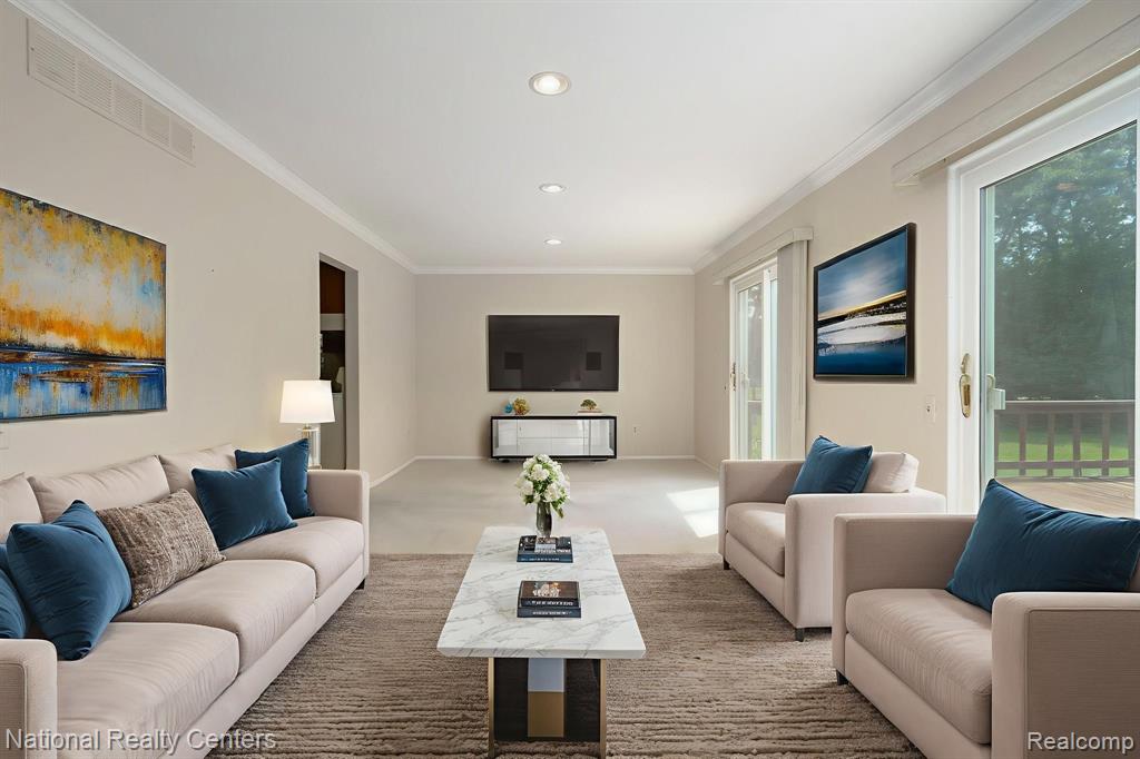 5459 N Piccadilly, West Bloomfield, MI — Photo 29