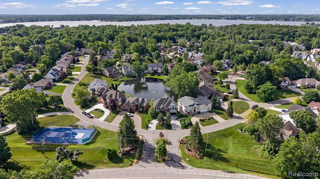 1062 FOREST BAY Drive, Waterford, MI 48328 — Photo 14