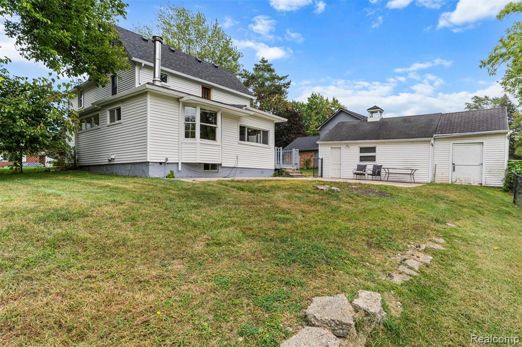 190 Riverside Drive, Mount Clemens, MI 48043 — Photo 28