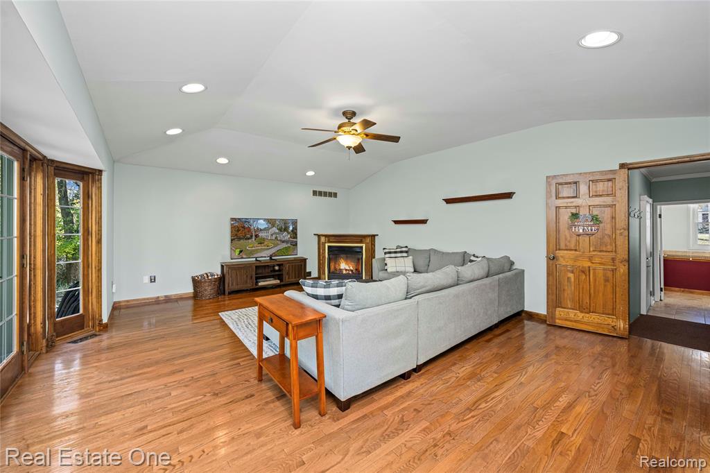 4163 Old Dominion Drive, West Bloomfield, MI 48323 — Photo 24