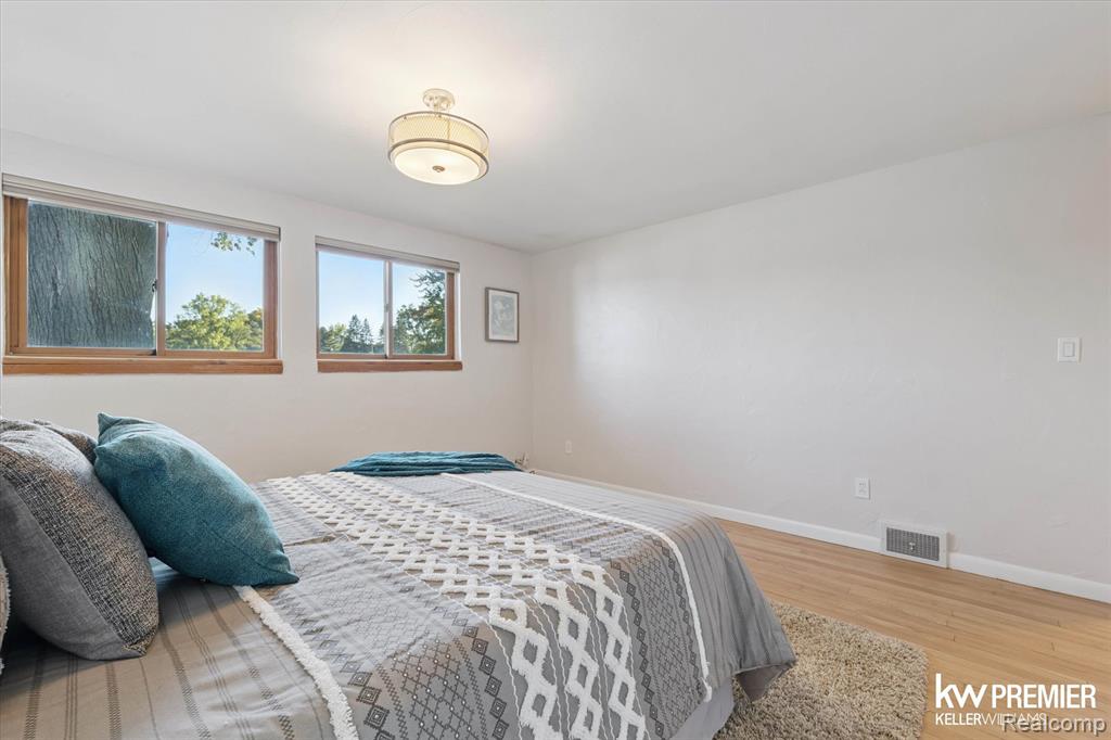 6015 Rowley Boulevard, Waterford, MI — Photo 17