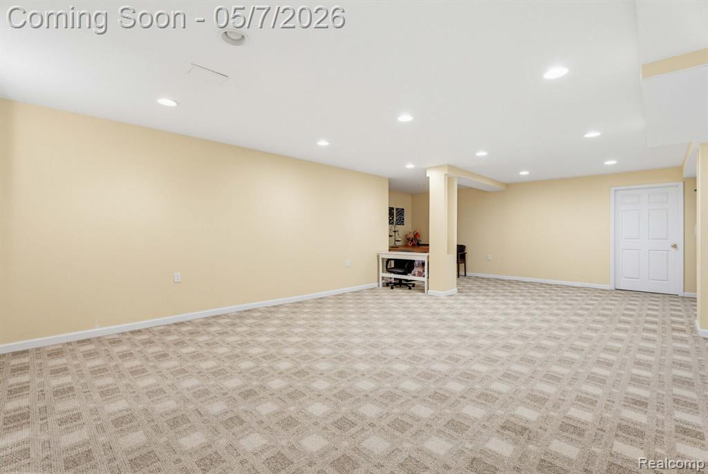 43376 Chester Drive, Sterling Heights, MI 48314 — Photo 48
