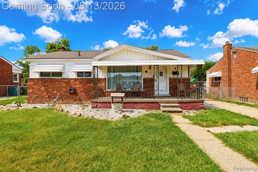141 Lathers Street, Garden City, MI