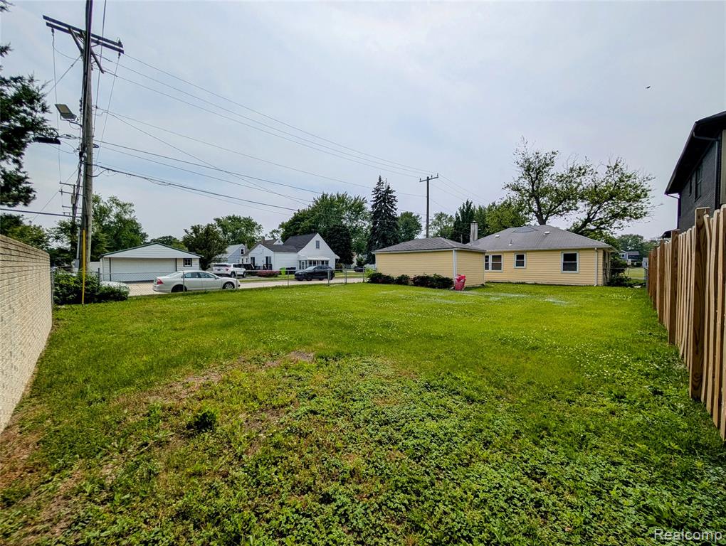 4302 Mandalay Avenue, Royal Oak, MI 48073 — Photo 23