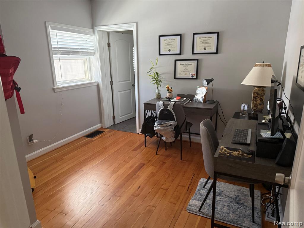 4430 Green Lake Road, West Bloomfield, MI 48323 — Photo 12
