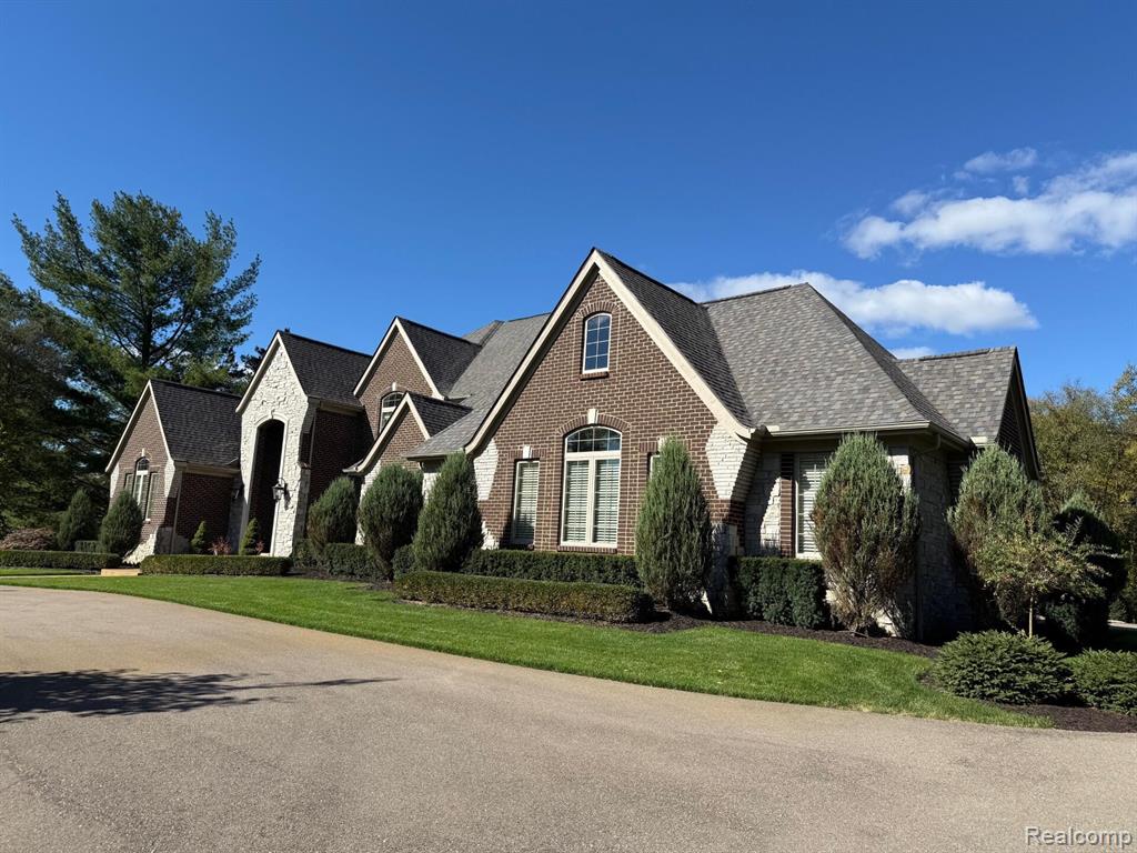 8146 Cotswold Lane, Clawson, MI 48348 — Photo 3