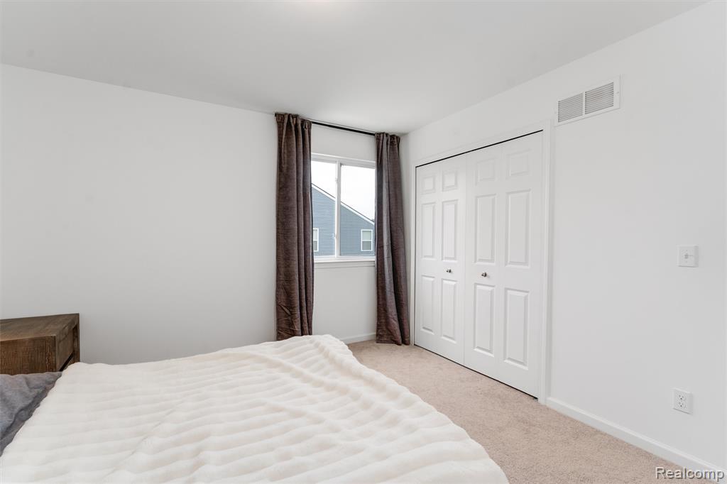 908 S Livernois Road, Rochester Hills, MI 48307 — Photo 33