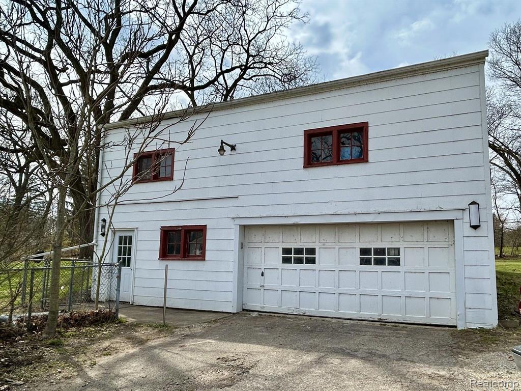 9343 Shannon Drive, Brighton, MI 48116 — Photo 43