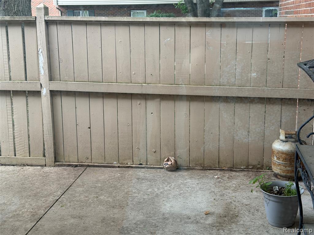 887 Kirts Boulevard, Troy, MI 48084 — Photo 25