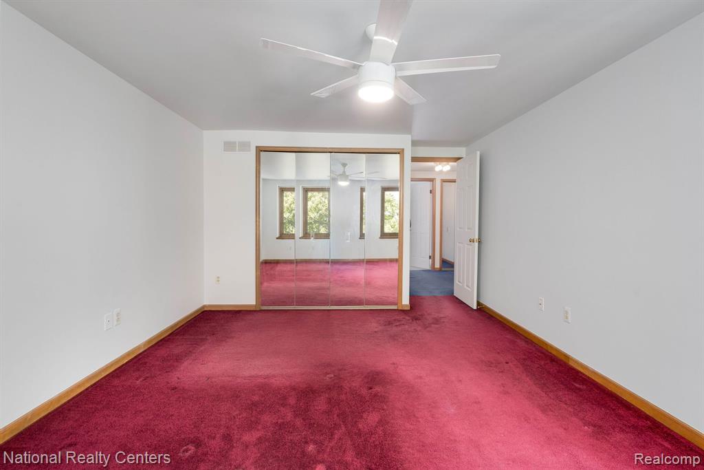 405 Pineview Court, Saint Clair Shores, MI 48081 — Photo 28