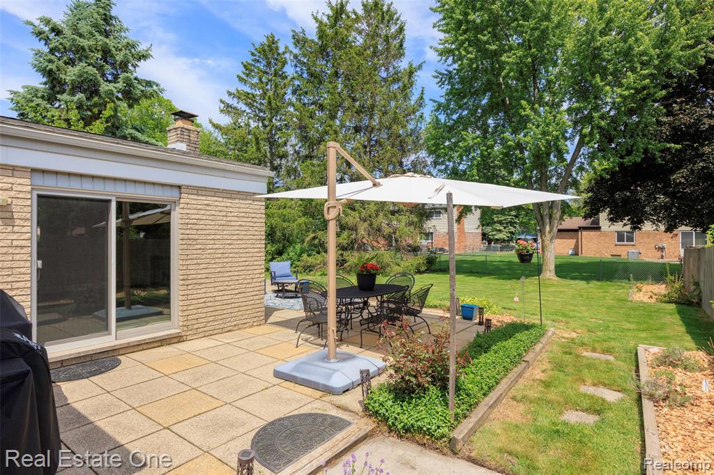 5150 Dayton Drive, Troy, MI 48085 — Photo 25