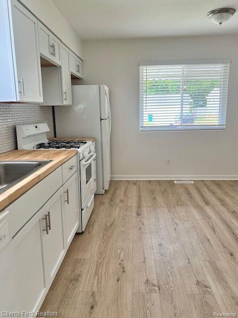 225 DEVONSHIRE Street, Ypsilanti, MI 48198 — Photo 18