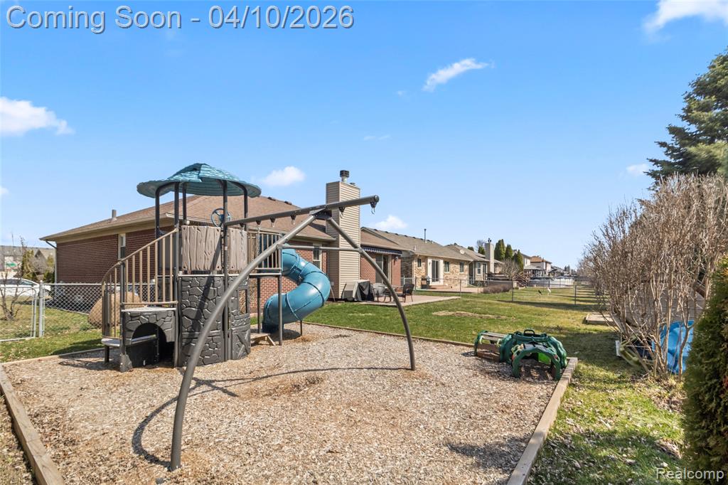 25250 Noble Drive, Chesterfield, MI — Photo 28