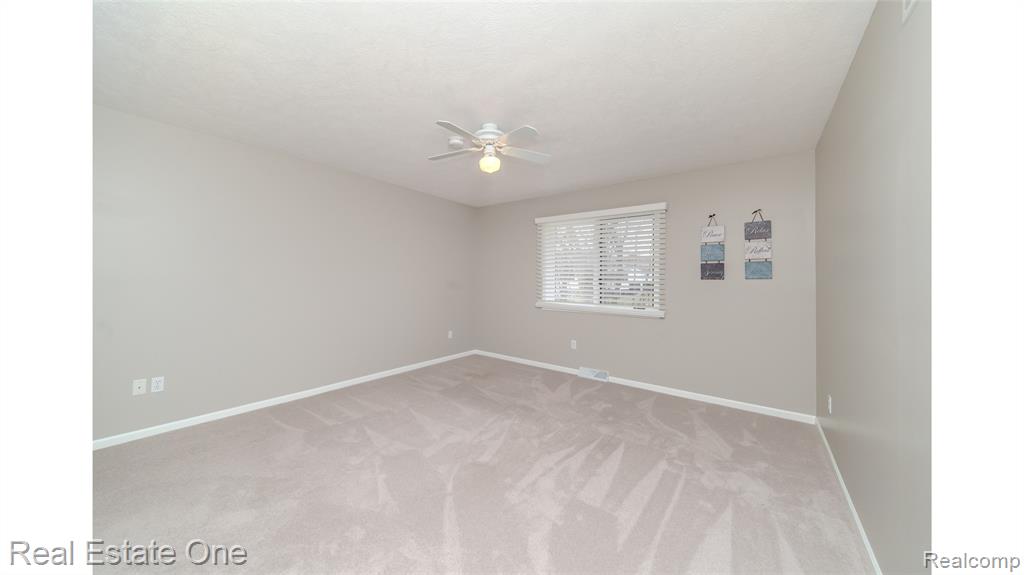 981 Amber View Drive SW, Byron Center, MI 49315 — Photo 13